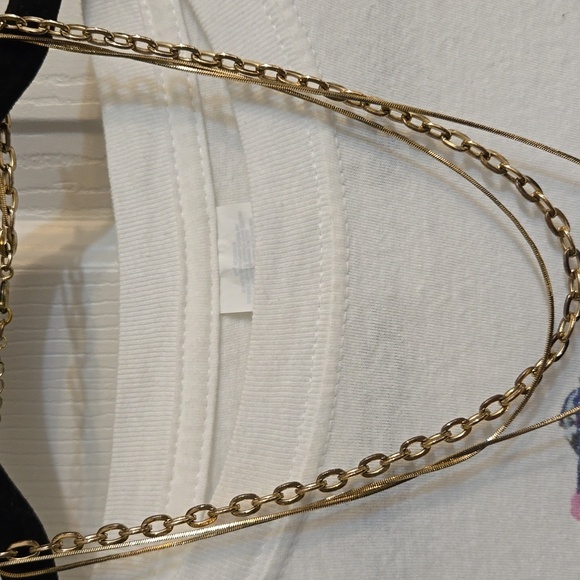 Necklace,3 chains gold tone,layered,contemporary,versatile - Picture 2 of 3